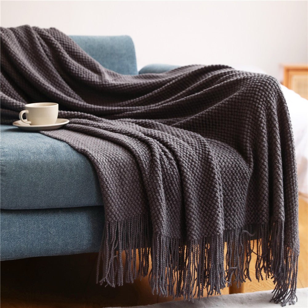 NordStrick – Kuschelige Grobstrickdecke im nordischen Hygge-Stil