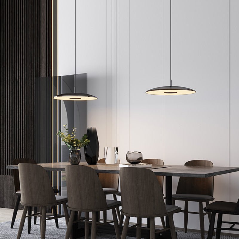 Inari – Deckenleuchte im minimalistischen Bauhaus-Design
