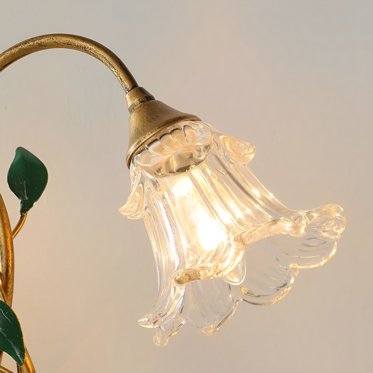 Ella – Französische Blumenschreibtischlampe