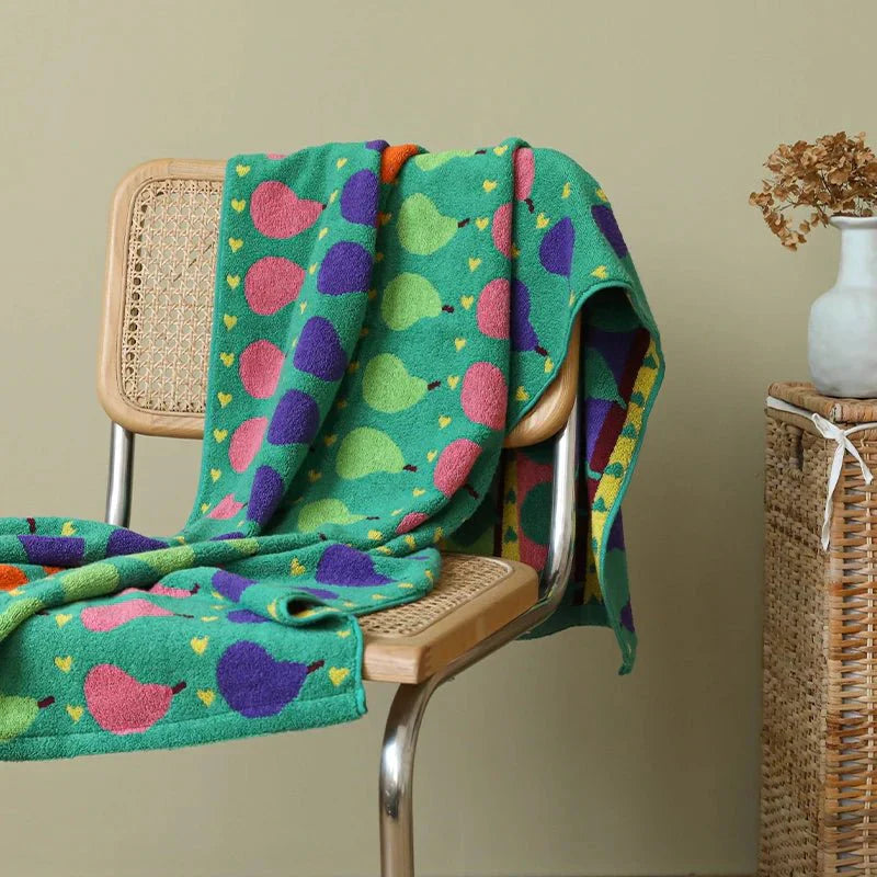 PearSoft – Kinderhandtuch aus Baumwolle mit Birnenmotiv