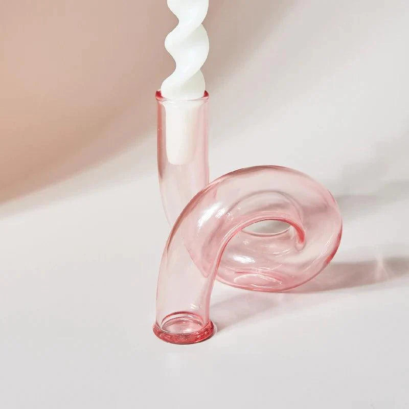 Eleganter Glas-Kerzenhalter – Handgedrehte Tischdeko im Vintage-Stil