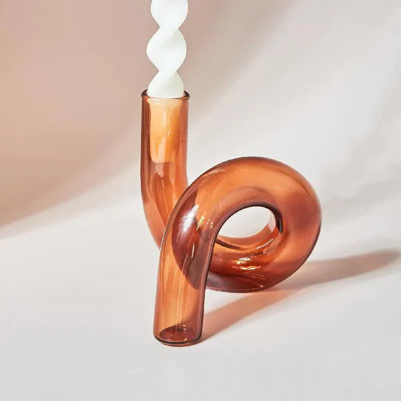 Eleganter Glas-Kerzenhalter – Handgedrehte Tischdeko im Vintage-Stil