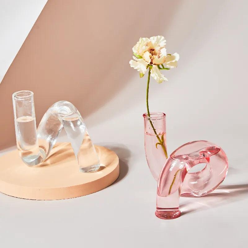 Eleganter Glas-Kerzenhalter – Handgedrehte Tischdeko im Vintage-Stil
