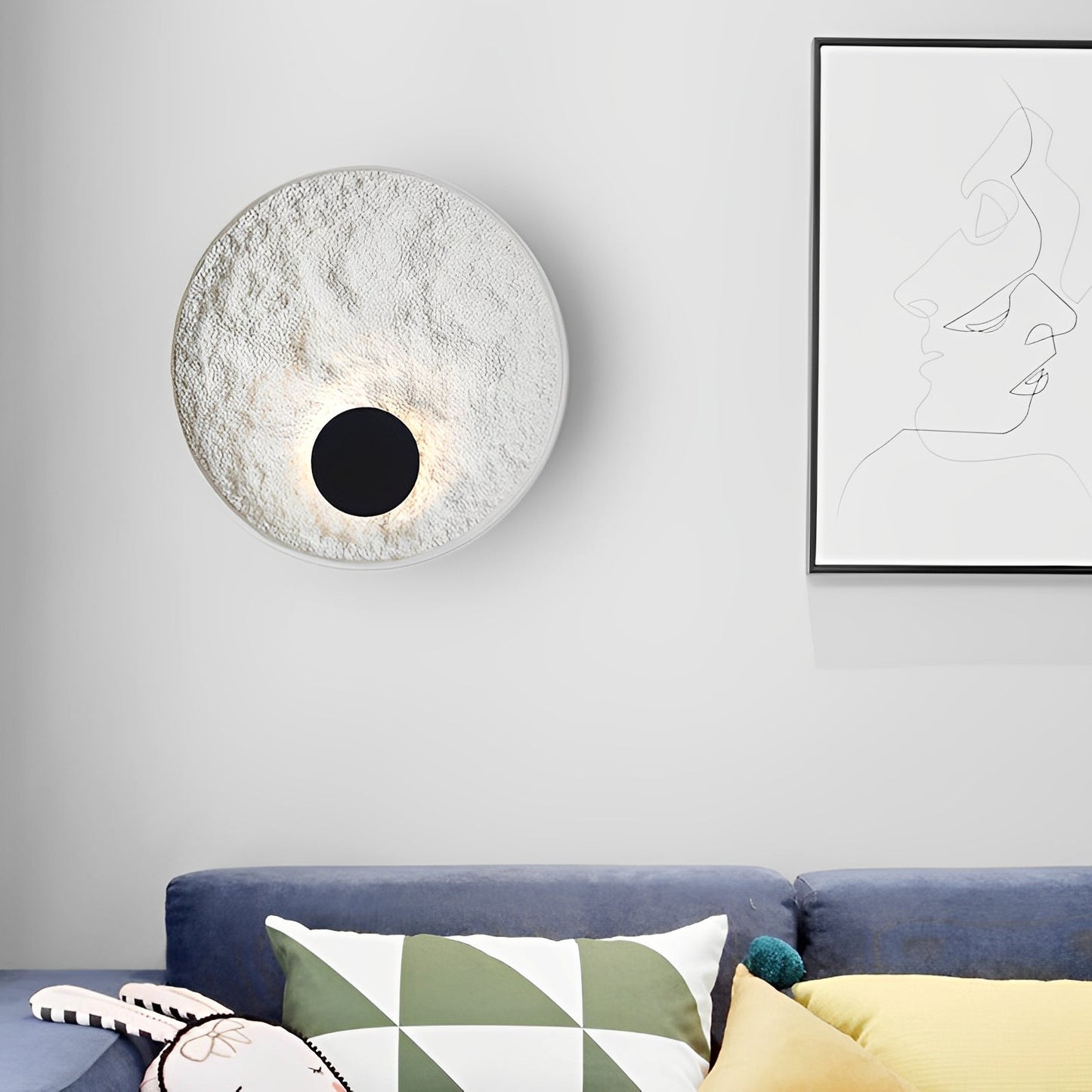 Lunaris – Runde LED-Wandleuchte mit weißem Kugel-Design
