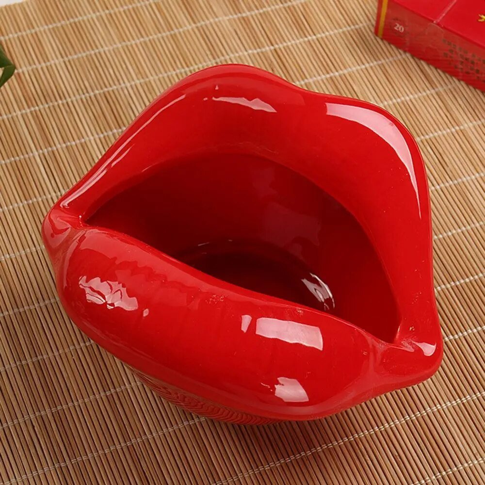 LipPop – Cartoon-Keramik-Aschenbecher in Lippenform