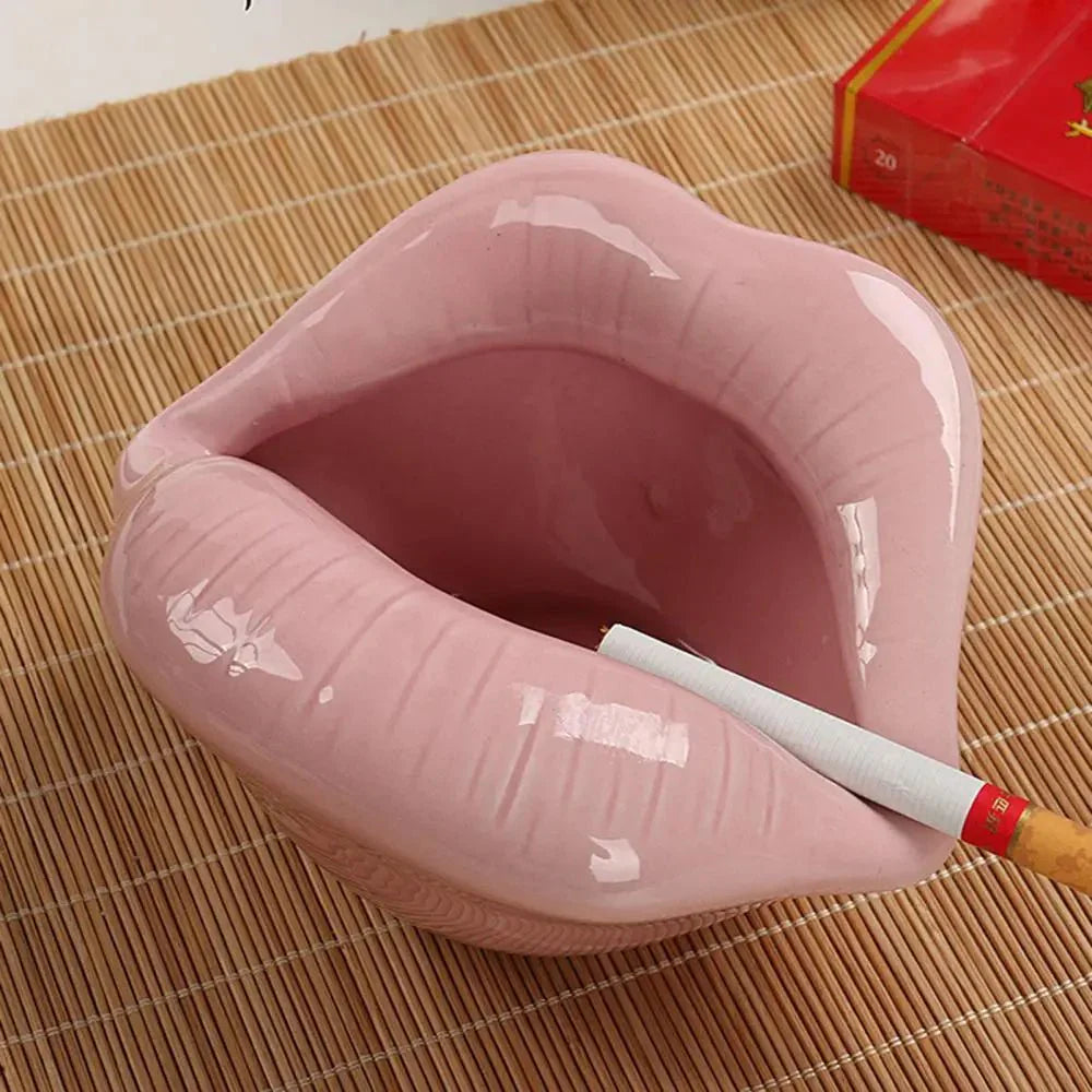 LipPop – Cartoon-Keramik-Aschenbecher in Lippenform