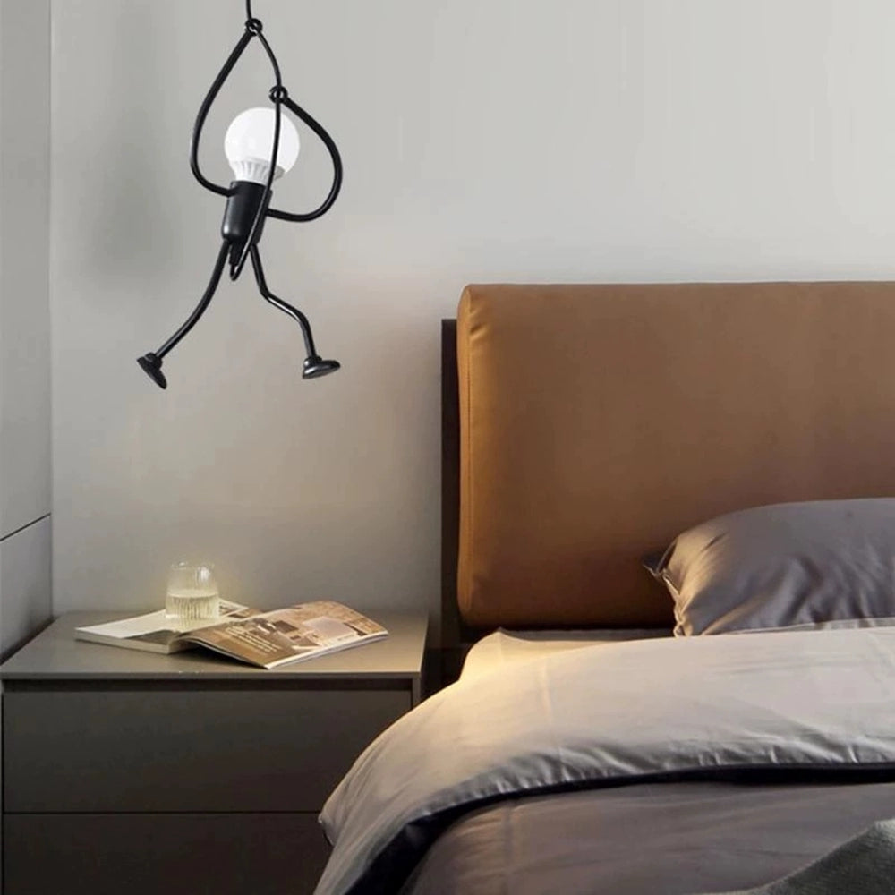 IronRetro – Industrielle Tischlampe im Superhelden-Look