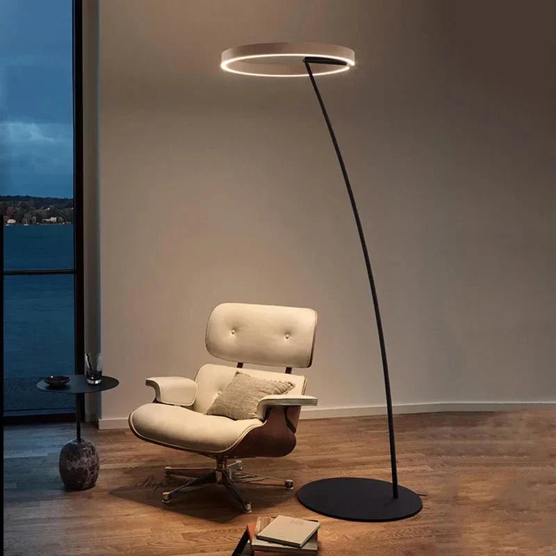 Giulia – Italienische Designer-Bogenleuchte