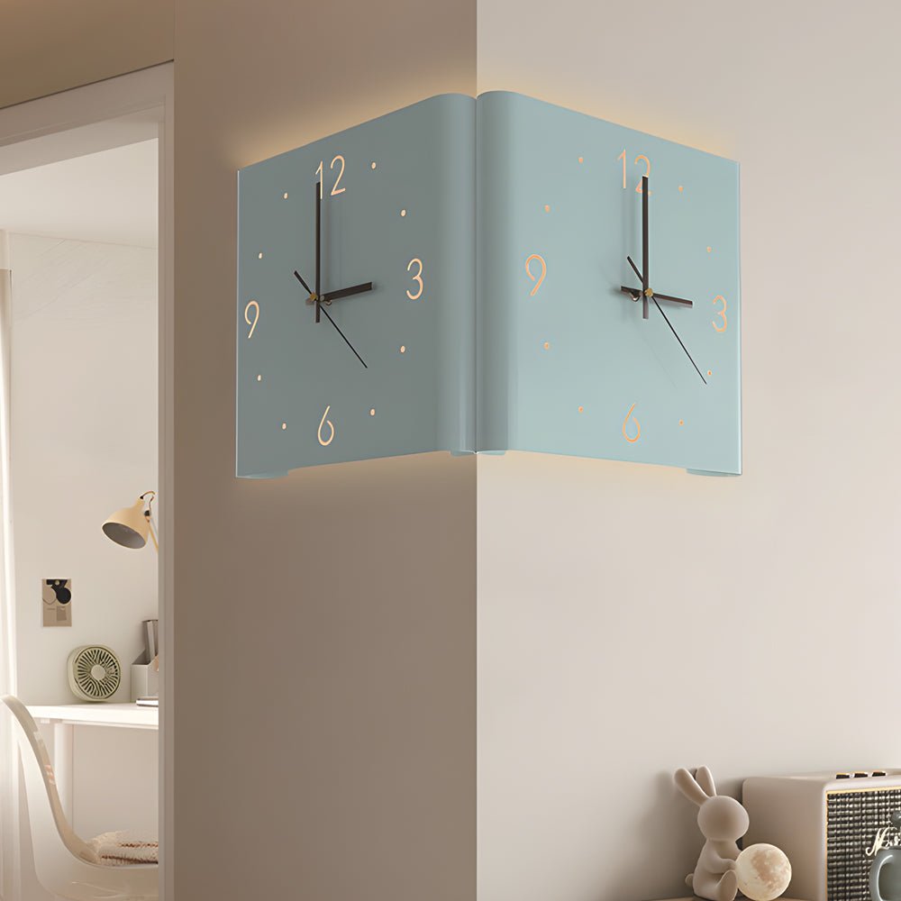 Elina – Beidseitige Wandleuchte mit Uhr