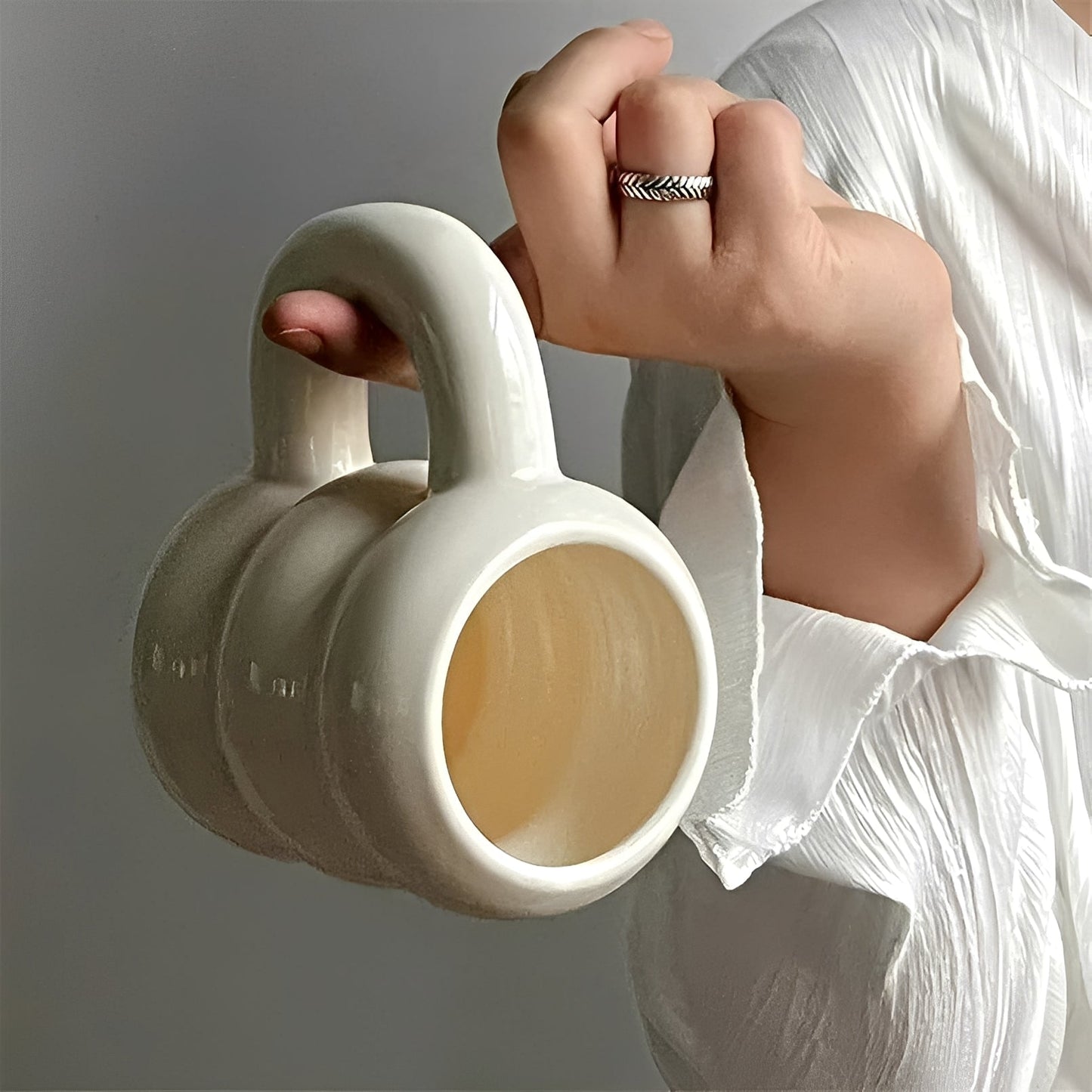 Amélie – Große Keramiktasse im Französischen Stil
