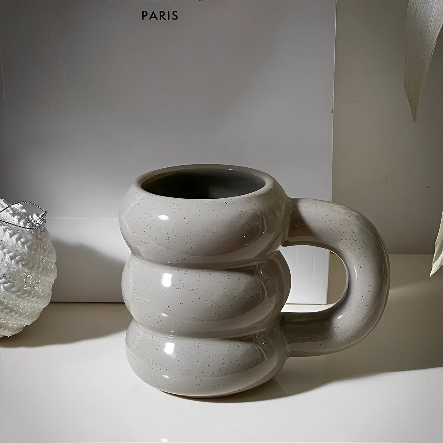 Amélie – Große Keramiktasse im Französischen Stil