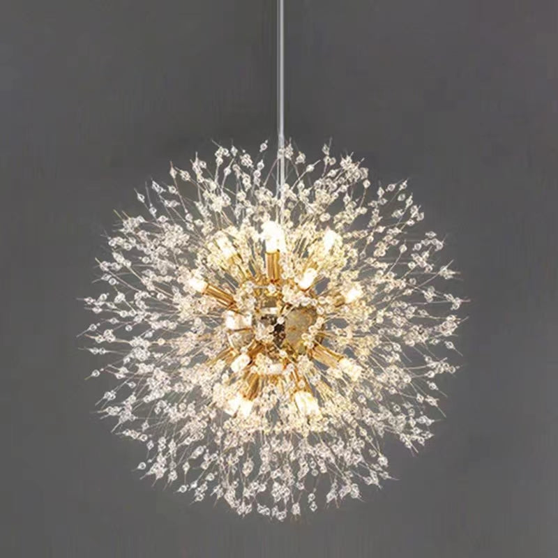 KristallKlar – Elegante LED-Pendelleuchte mit Lichtbrechungseffekt