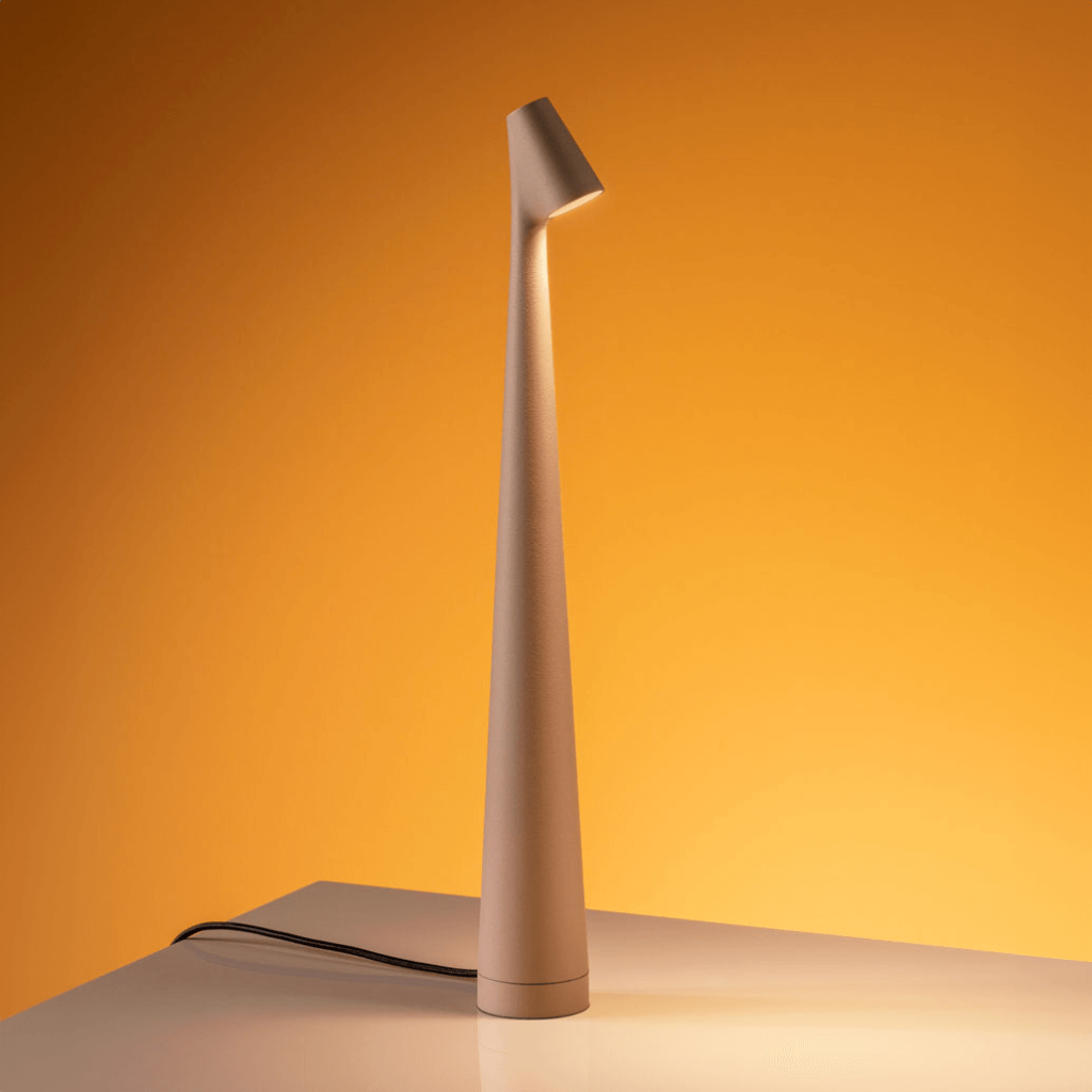 LichtRein – Kabellose LED-Tischleuchte mit Touchfunktion & schlankem Design
