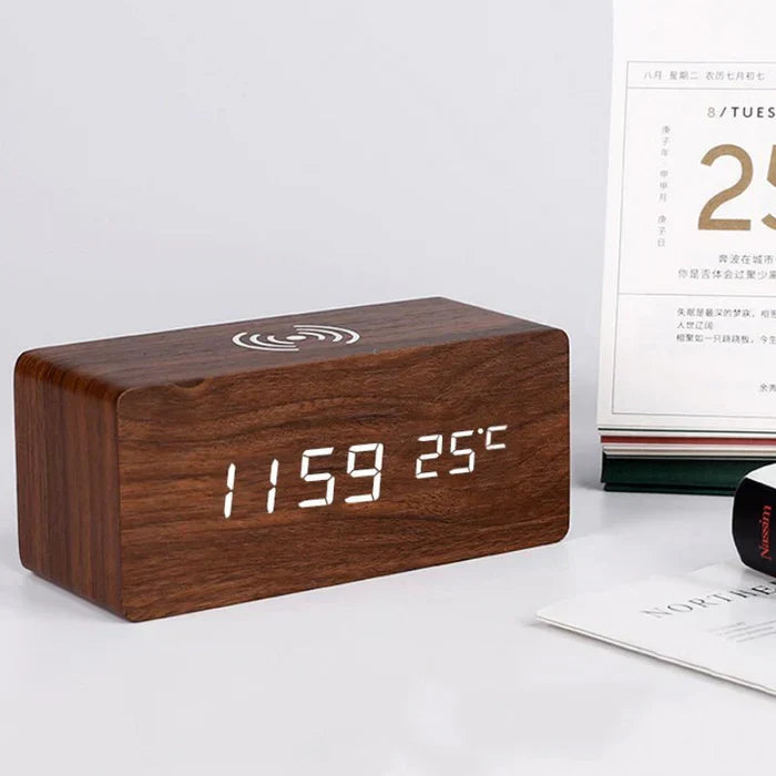 Nio – Holz-LED-Uhr