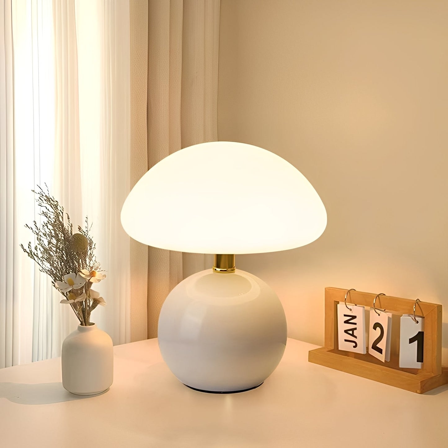Nelly – Moderne Pilz-Tischleuchte im Frost-Design
