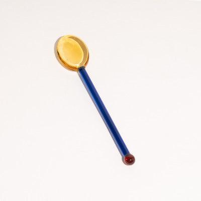 TwistSpoon – Bunter Glaslöffel mit verspieltem Wellenmuster