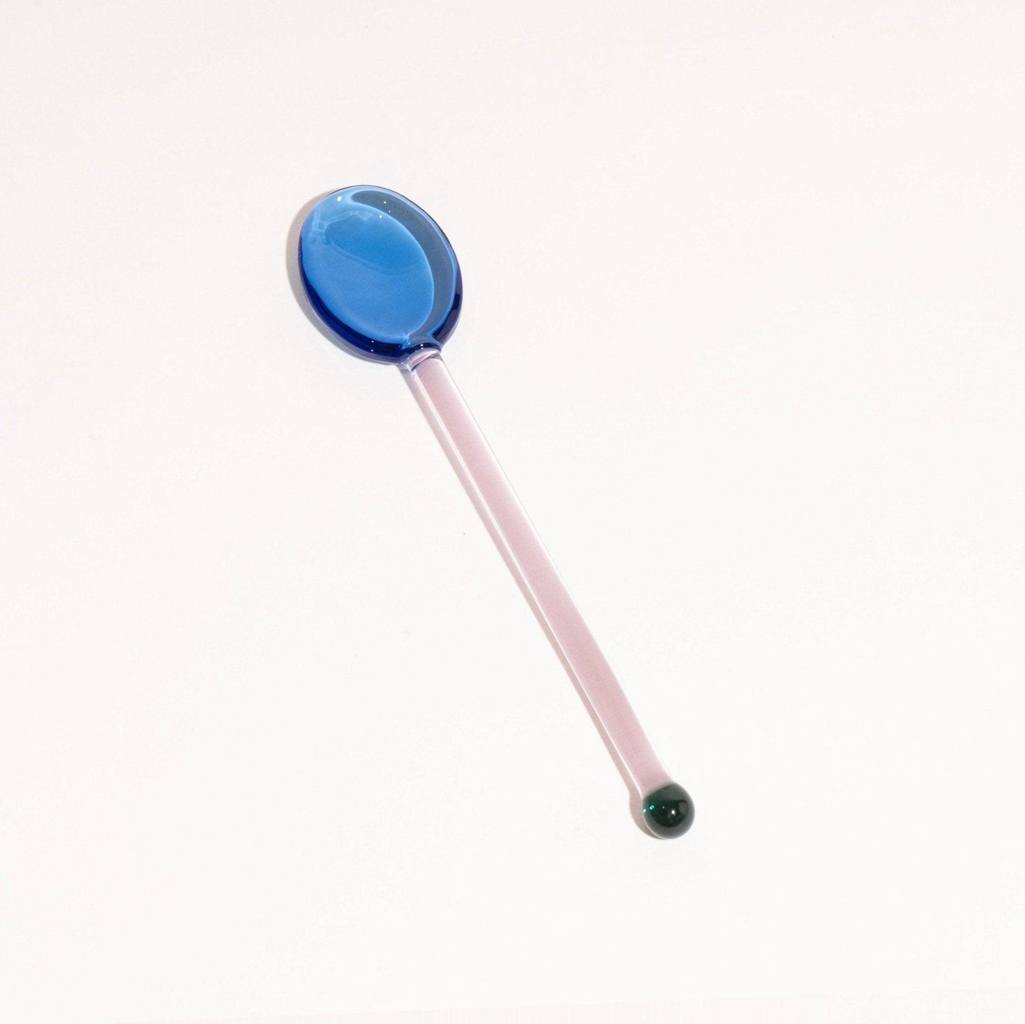 TwistSpoon – Bunter Glaslöffel mit verspieltem Wellenmuster
