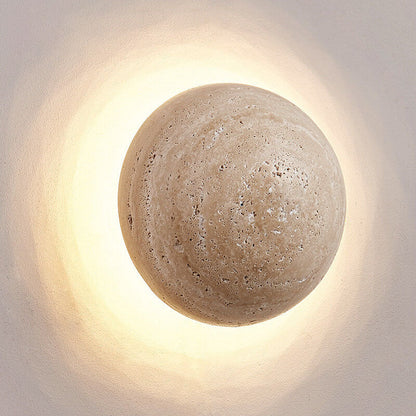 Esther – Halbrunde Wandlampe aus Naturstein