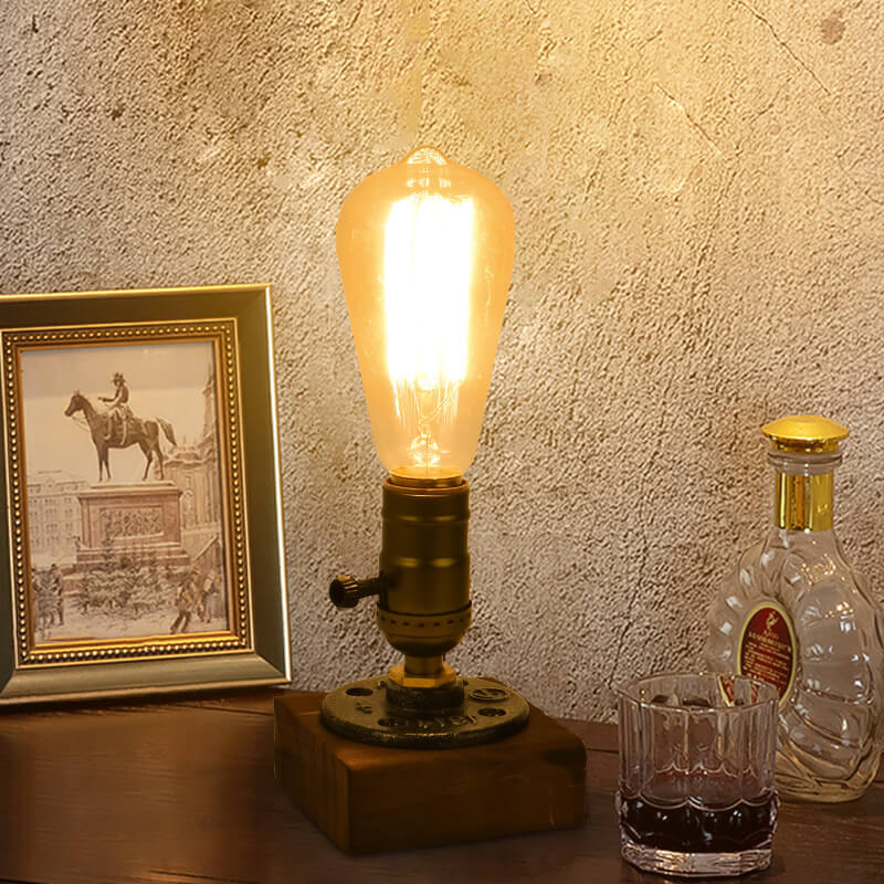 Coralie – Retro-Eisentischlampe