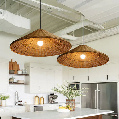 Niva – Boho Pendelleuchte aus Rattan