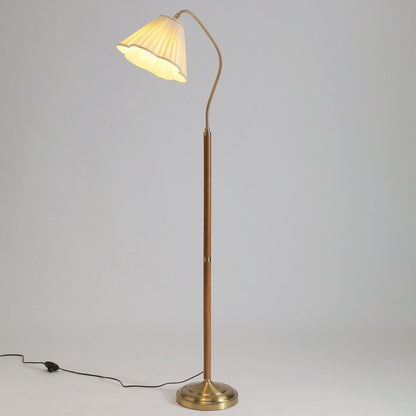 Leandro – Stehlampe aus massivem Holz
