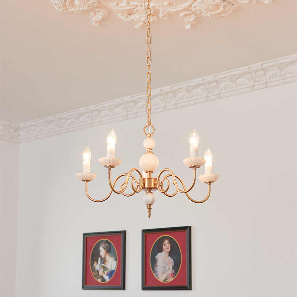 Alaric – Amerikanischer Retro-Leuchter aus cremefarbenem Glas
