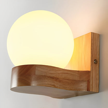 Alvaro – Schicke Holz-Wandlampe