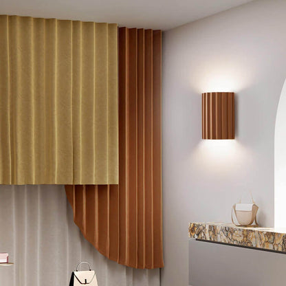 Selina – Zeitgemäße Wandleuchte mit schickem Design