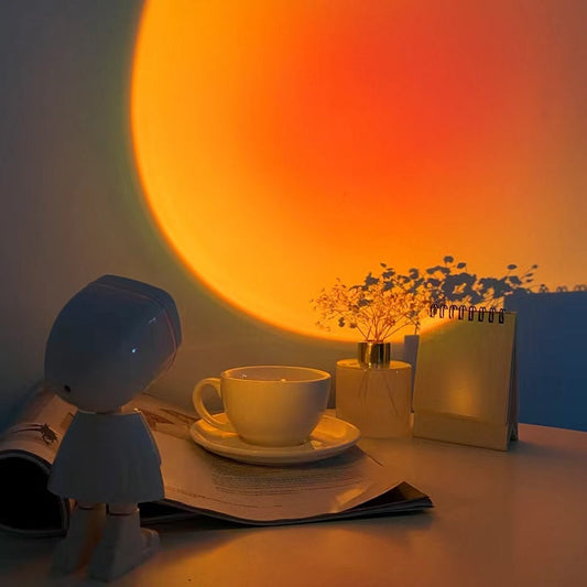 AstroRise – LED-Tischlampe im Astronautenstil mit Sonnenuntergangslicht