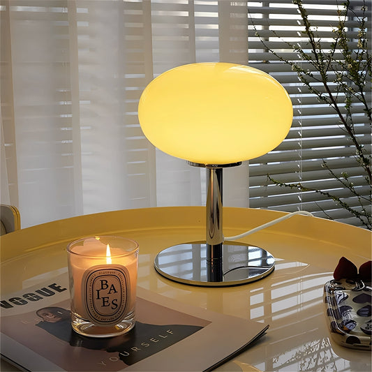 Letvia – Schlichte Dekorative Tischlampe