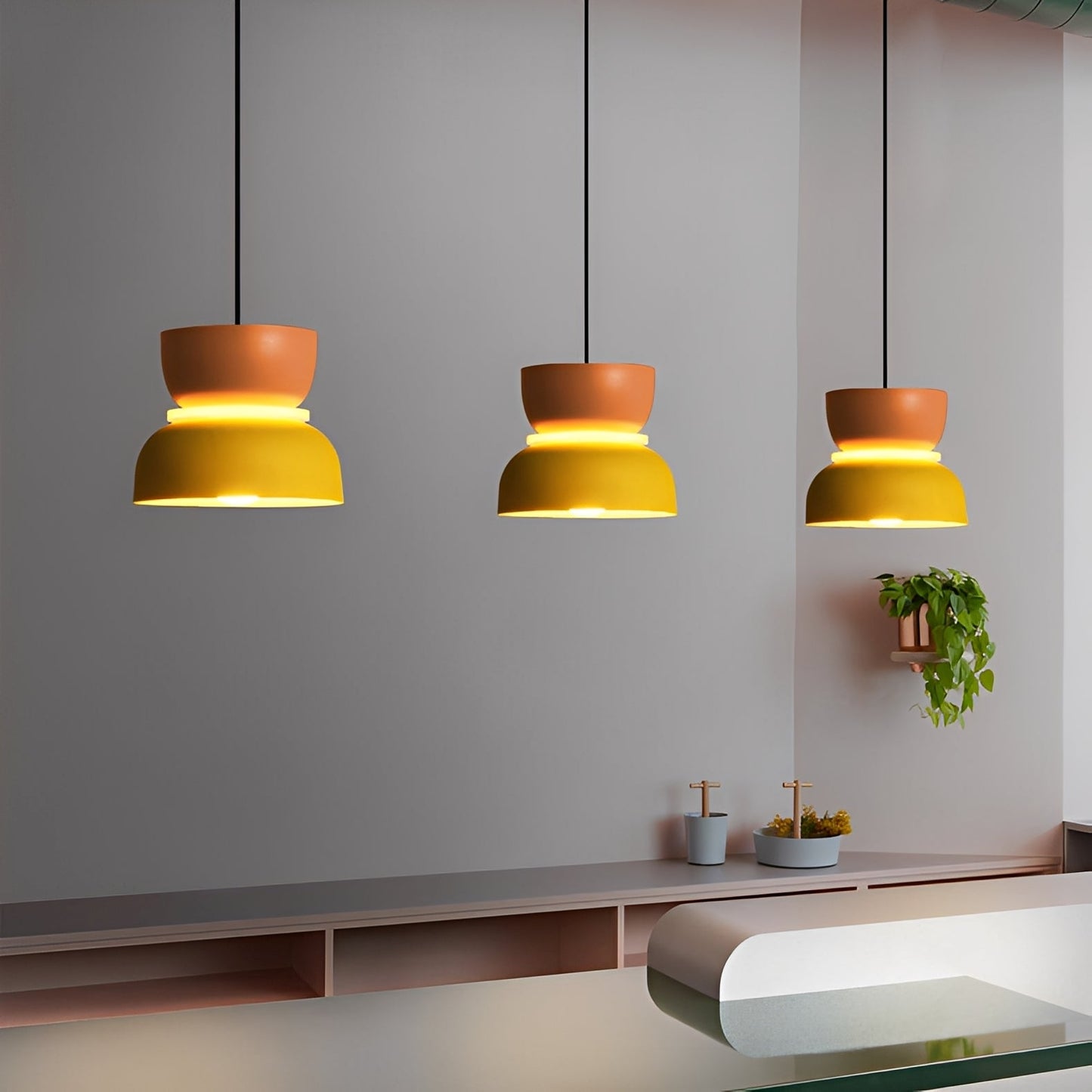 Vera – Einfache und elegante Dreilicht-Lampe
