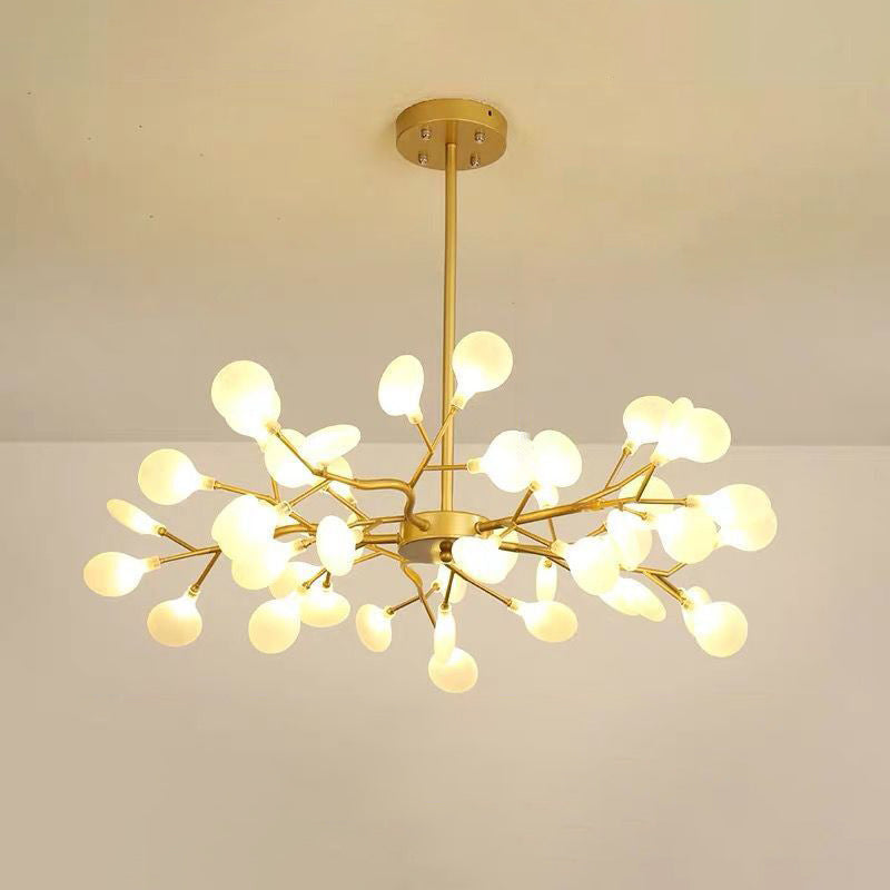 LichtTanz – Filigraner LED-Kronleuchter im Glühwürmchen-Stil