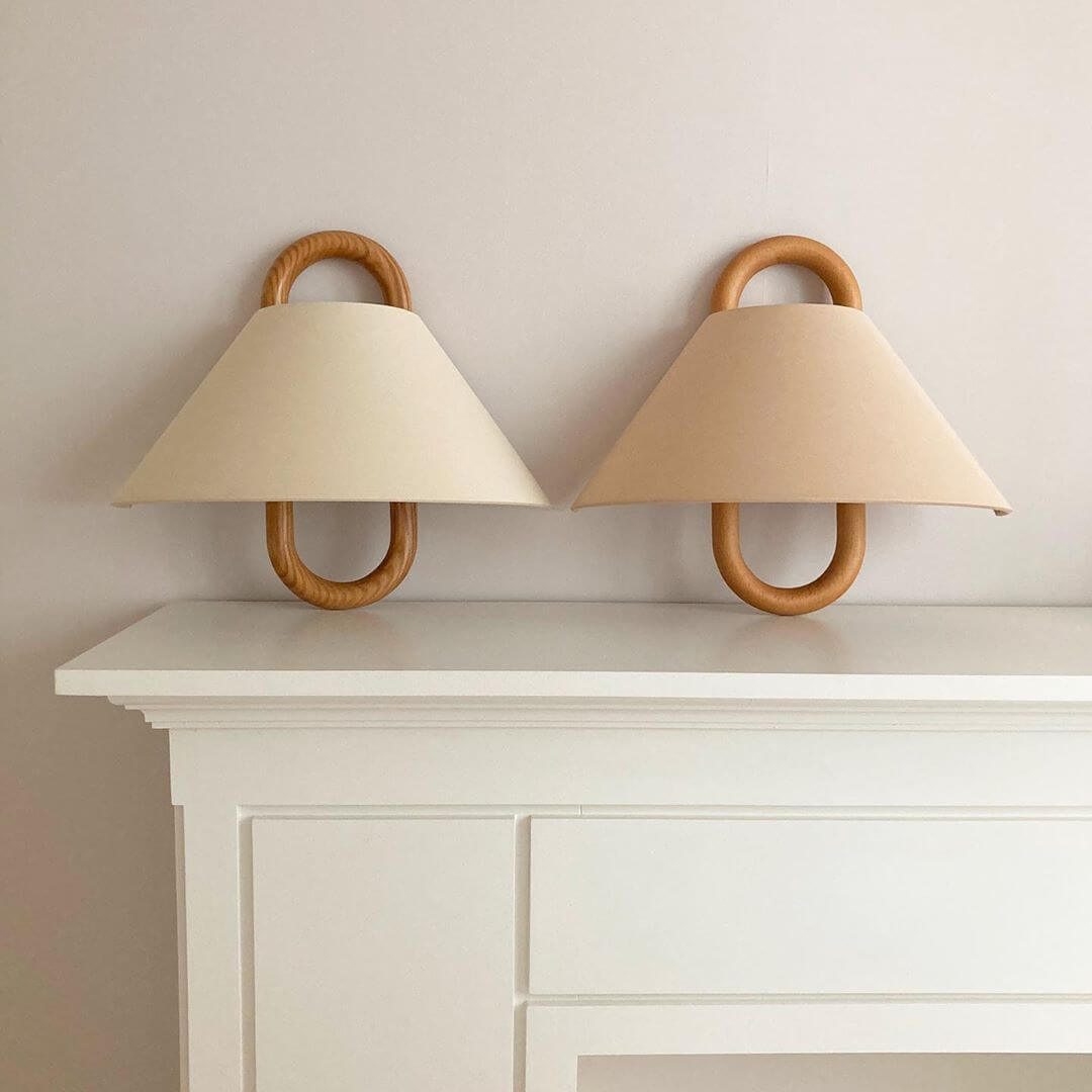 Aurelia – LED Wandlampe aus Buchenholz