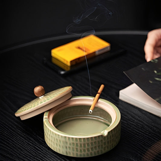 Ming – Keramikaschenbecher mit Deckel im traditionellen China-Stil