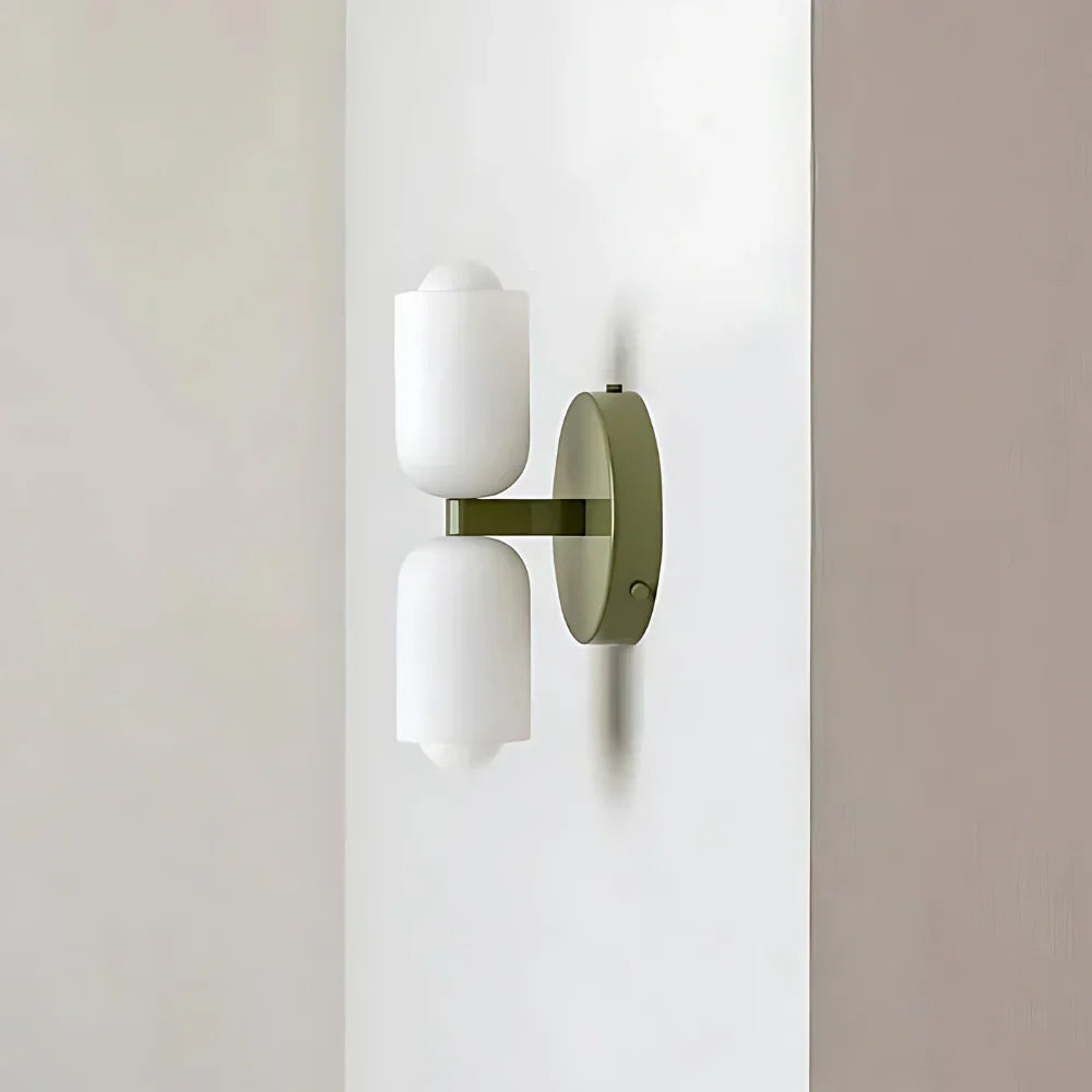 Sam – Schlichte Acryl-Wandlampe