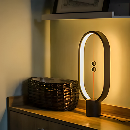 Veliora – Einfache LED Tischlampe
