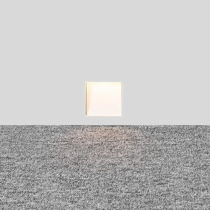 Gregor – Schlichte Treppen Kick Lampe