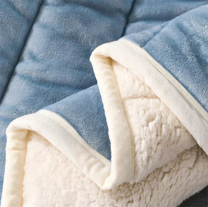 LuxeFleece – Weiche Lammfelldecke für luxuriöse Gemütlichkeit