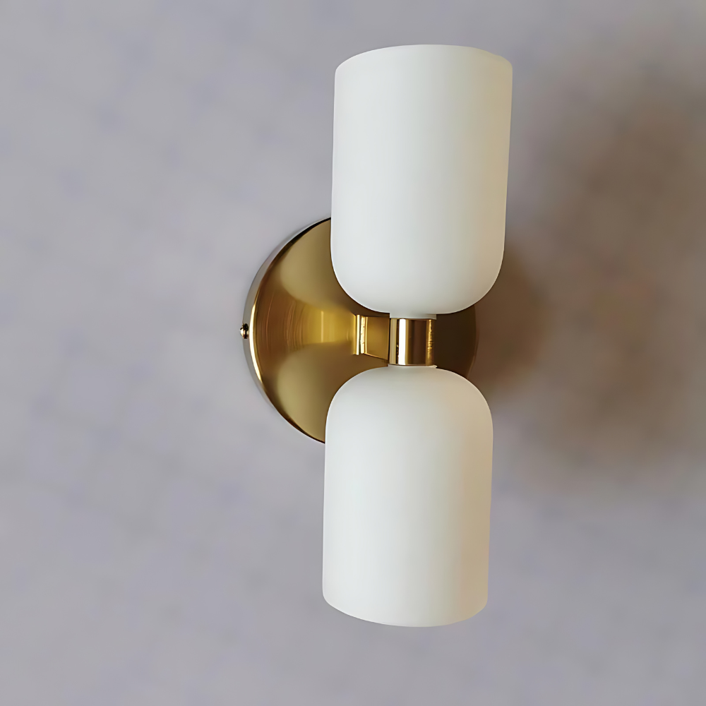 Sam – Schlichte Acryl-Wandlampe
