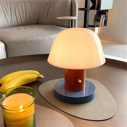 MushRooma – Pilzförmige Tischlampe mit verspieltem Retro-Design