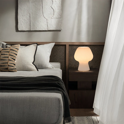 Velmira – Alte Tischlampe im Retro-Stil für Schlafzimmer & Nachttisch