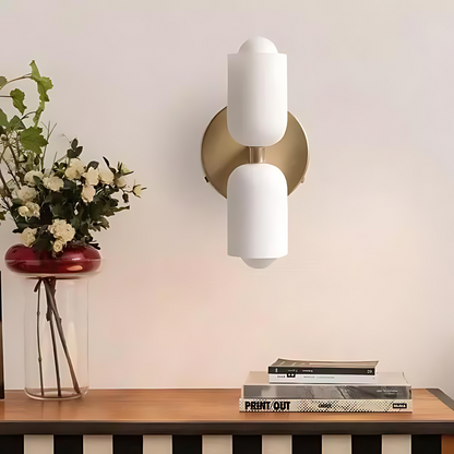 Sam – Schlichte Acryl-Wandlampe