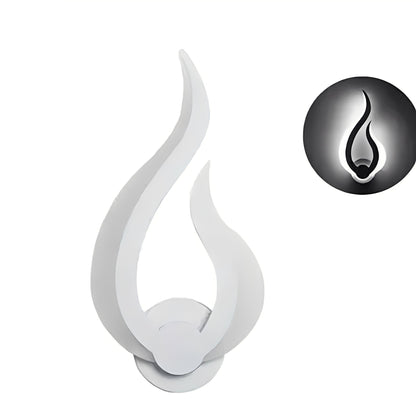CandleFlicker – Wandleuchte in Flammenform