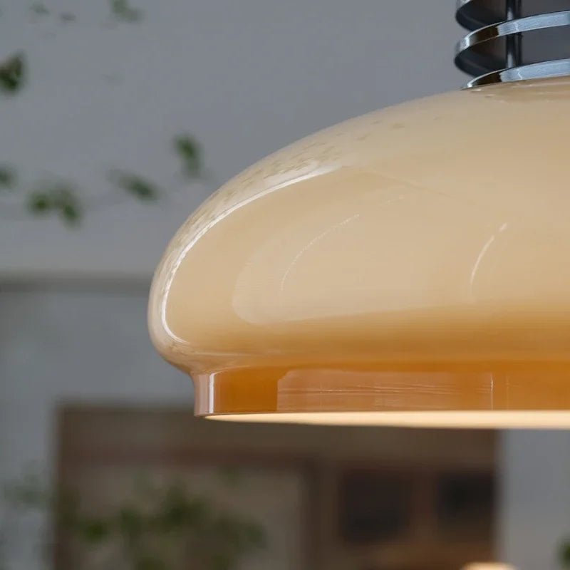 Ingrid – Bauhaus Hängeleuchte aus Glas