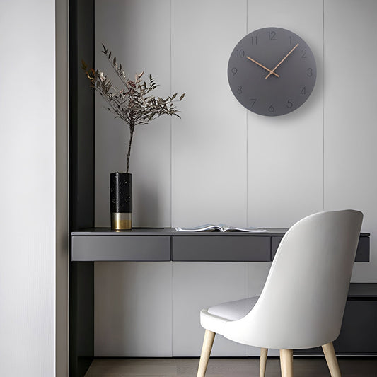 Skandor – Einfache Wanduhr im nordischen Design