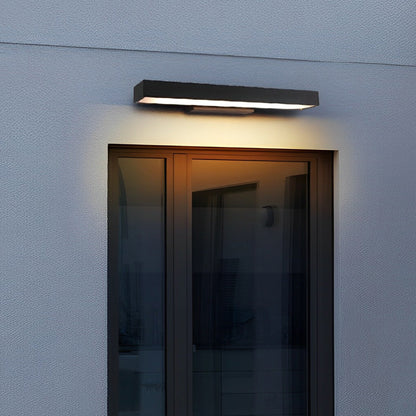 Ramin – LED-Außenwandlampe mit Sensor