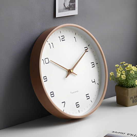 Nordik – Lautlose Wanduhr aus Vollholz