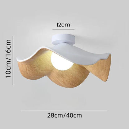 Liana – Deckenlampe aus Holz und Harz: Nordische Eleganz in Lotusform