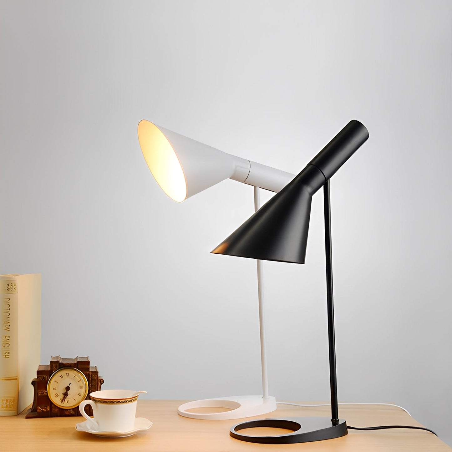 Elvara – Einfache nordische LED-Tischleuchte