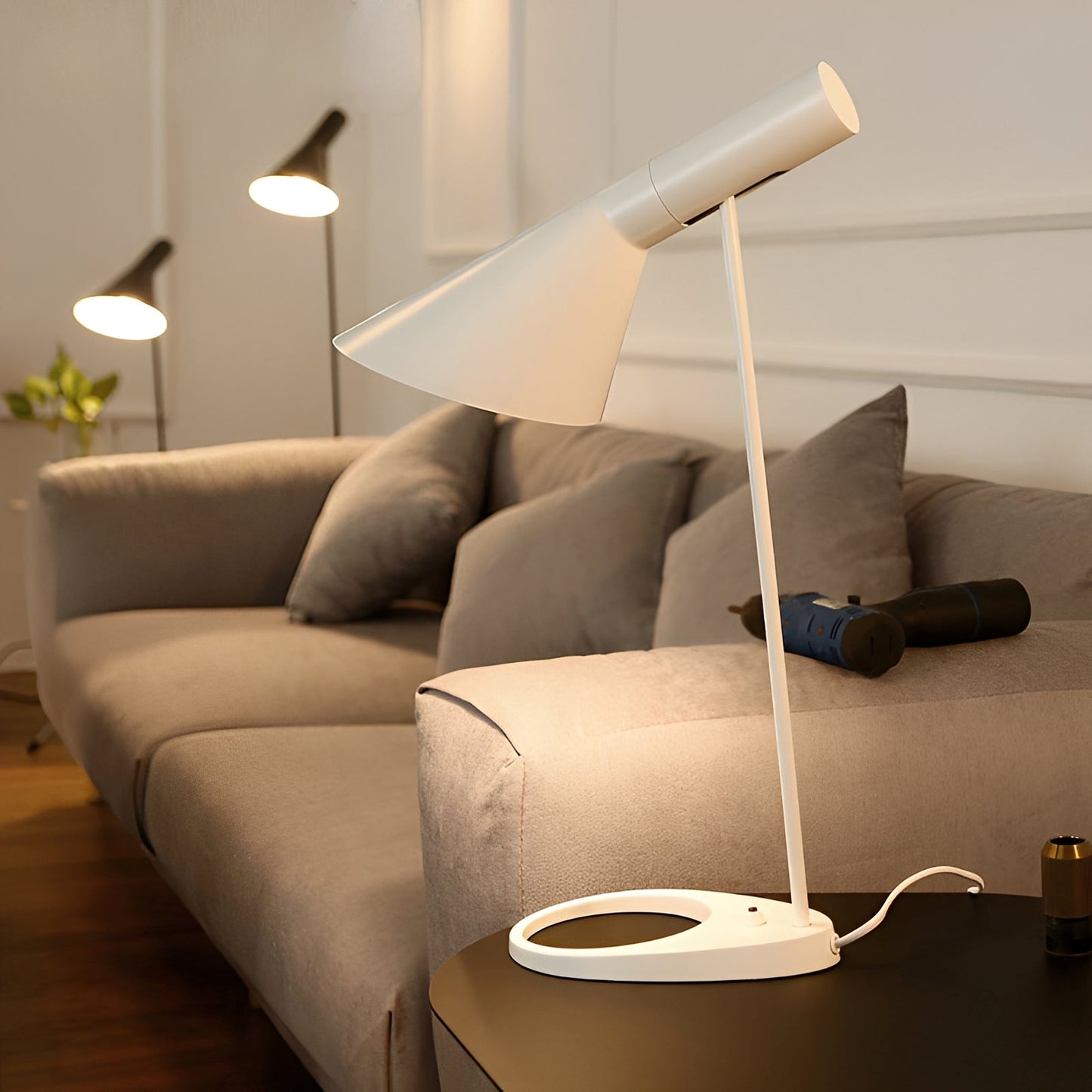 Elvara – Einfache nordische LED-Tischleuchte